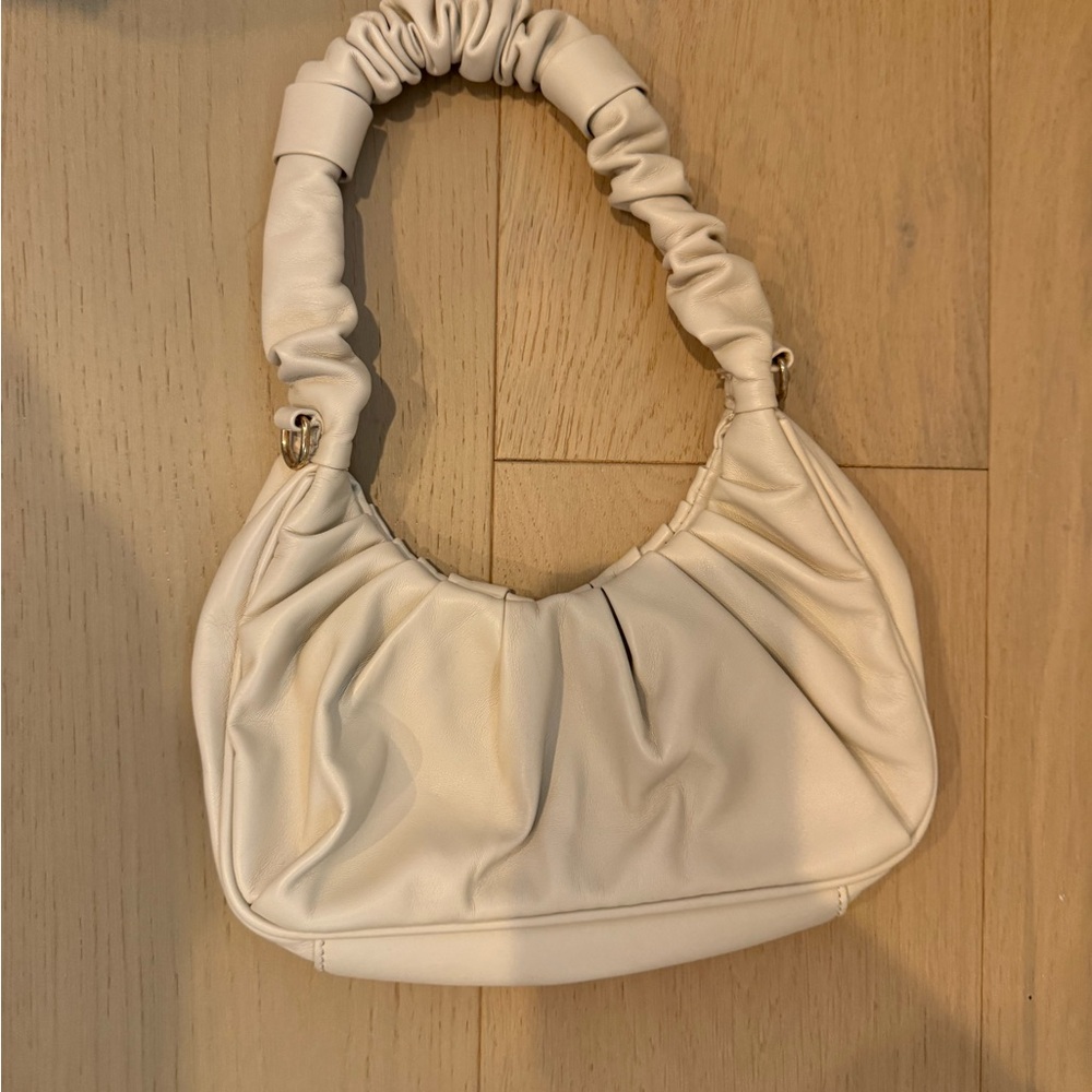 AMAZON Cream Ruched Shoulder Bag - Women's Soft Gathered Handbag